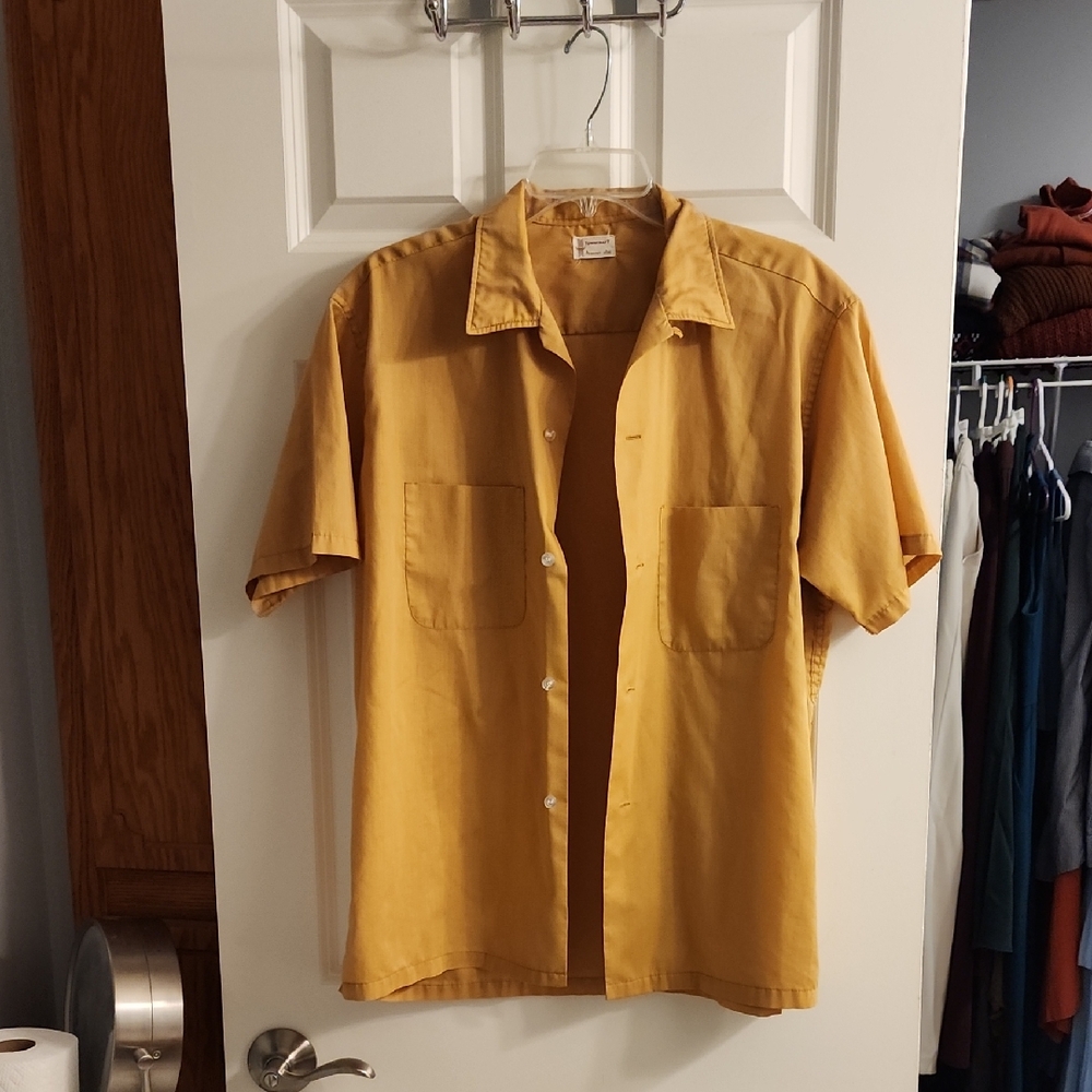 Yellow Short Sleeve Button-Up Shirt
